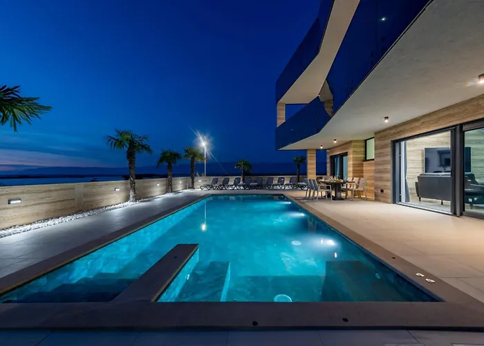 Crowonder Travera 1 With Heated Swimming Pool - Crowonder Luxury Rent Privlaka (Zadar)