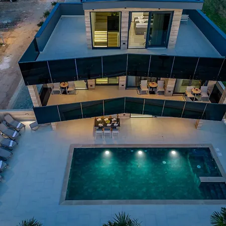 Villa Crowonder Travera 1 With Heated Swimming Pool - Crowonder Luxury Rent *