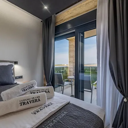 Crowonder Travera 1 With Heated Swimming Pool - Crowonder Luxury Rent Villa Privlaka (Zadar)