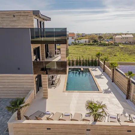 Crowonder Travera 1 With Heated Swimming Pool - Crowonder Luxury Rent Villa Privlaka (Zadar)
