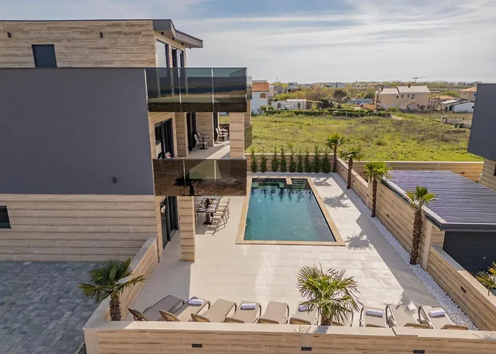 Crowonder Travera 1 With Heated Swimming Pool - Crowonder Luxury Rent Villa Privlaka (Zadar)